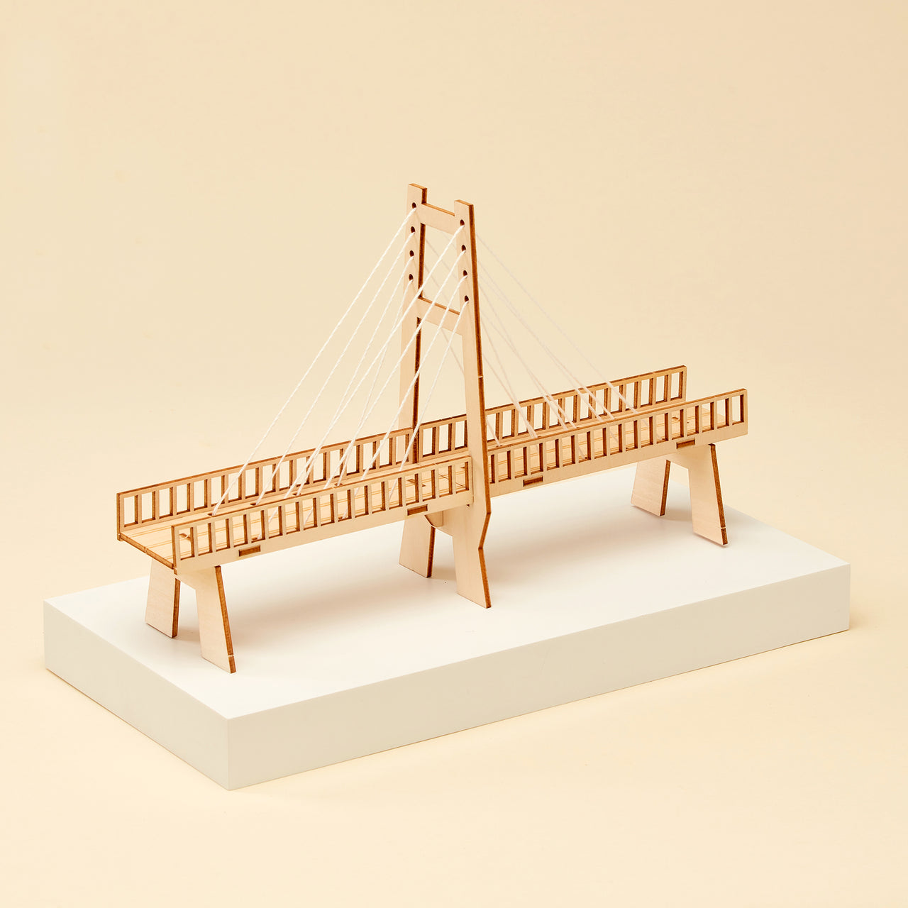 Kit de bricolage pour pont à haubans CreateKit